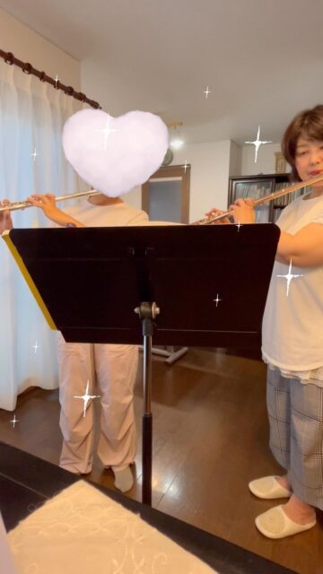 『オーラ　リー』✨
この曲は、小学校の教科書にも載っている
お馴染みの曲。
小学生の生徒さまには、学校で習った曲を
フルートで演奏していただいています。
学校で歌った曲、リコーダーで吹いた曲を
敢えてフルートで『自分で演奏する🎶』ことで
私って『できるんだ^ ^』という心を育てます。

#高屋町フルート教室 
#東広島小学生習い事
#高屋町フルート教室 
#オンラインフルート教室 
#東広島フルート教室 
#子どもの自己肯定感を高める 
#東広島市高屋町